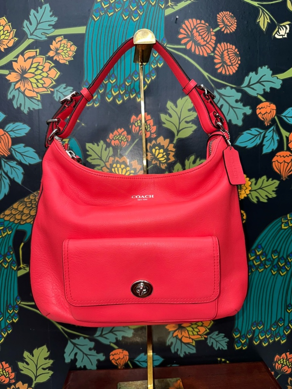 Coach Coral Red Leather Hobo Bag Turnlock Pocket Crossbody Strap Tassel 2012 - Picture 2 of 11